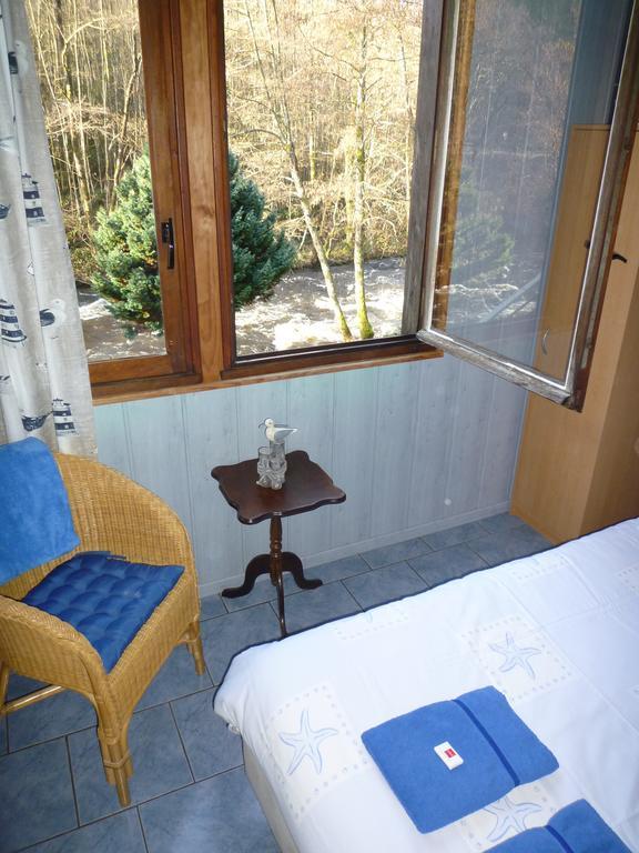 杜蒙托木屋旅馆 Dun-les-Places 外观 照片