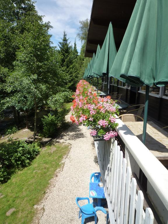 杜蒙托木屋旅馆 Dun-les-Places 外观 照片